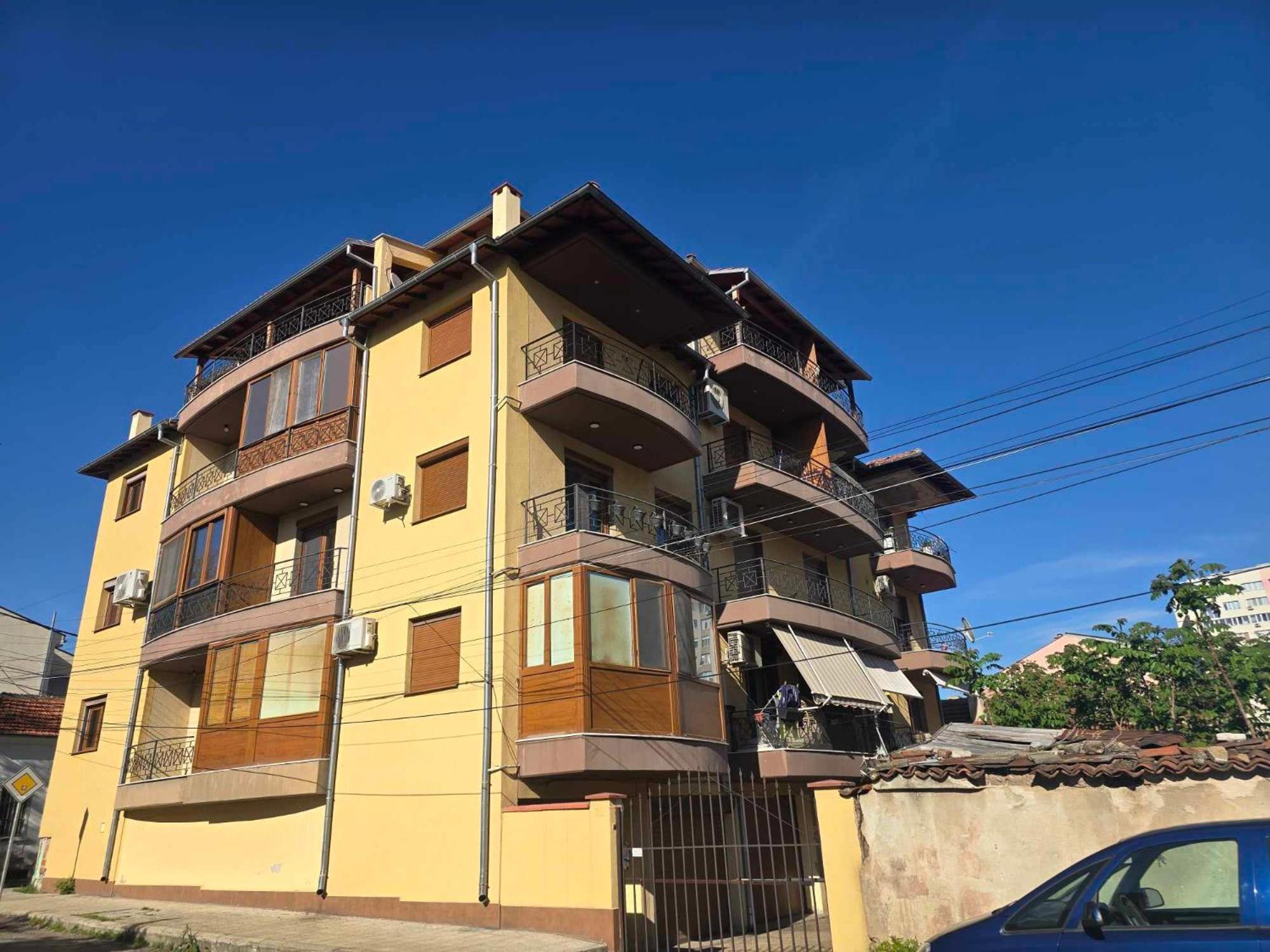 Luxury City Centre Appartment Iva Sliven Extérieur photo